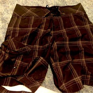 Men’s mossimo board shorts size 34